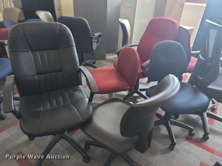 image for item DZ3755 Approximately 38 office chairs
