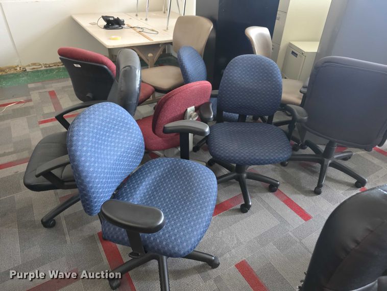 image for item DZ3755 Approximately 38 office chairs