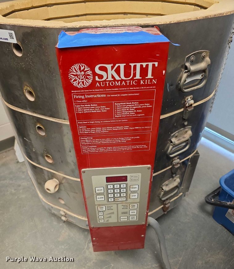 image for item DZ3760 Skutt automatic km1227 kiln