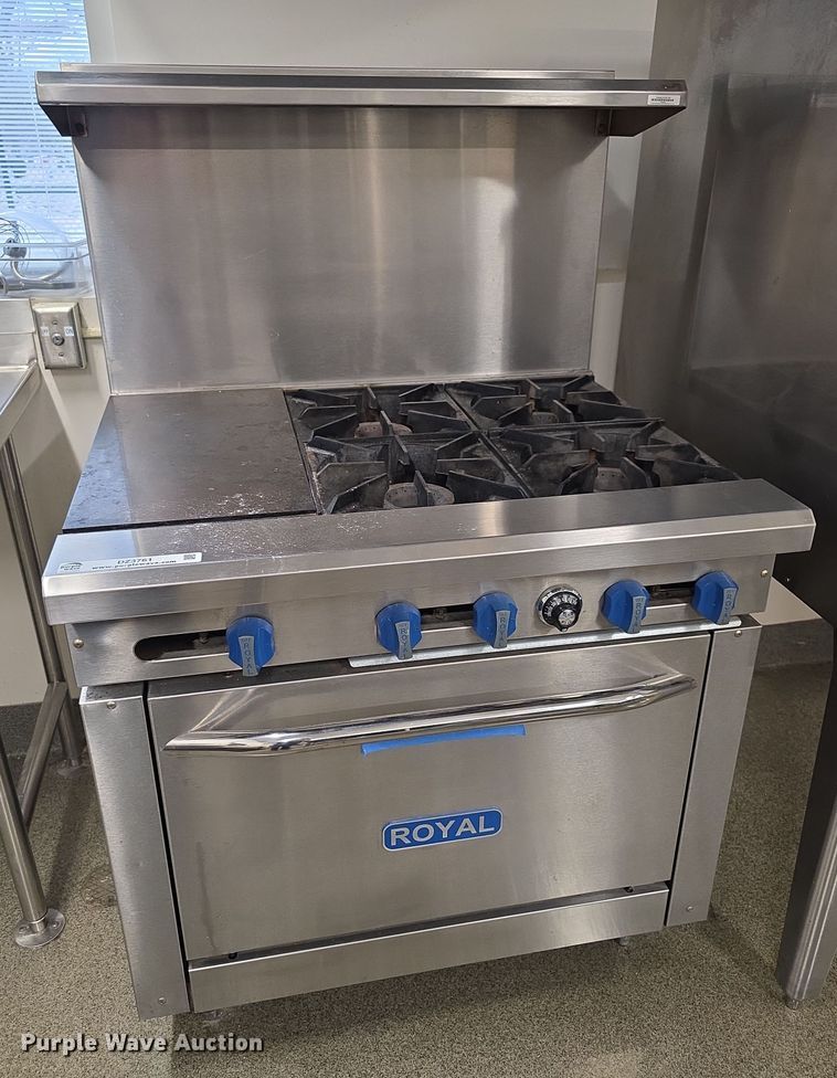 image for item DZ3761 Royal stove