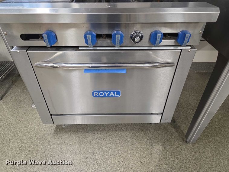 image for item DZ3761 Royal stove