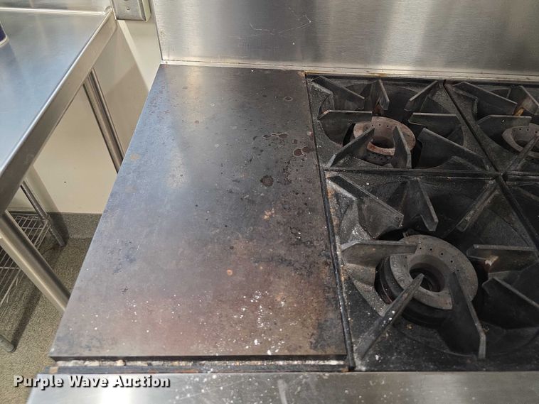 image for item DZ3761 Royal stove