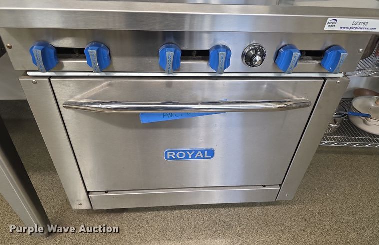 image for item DZ3763 Royal stove