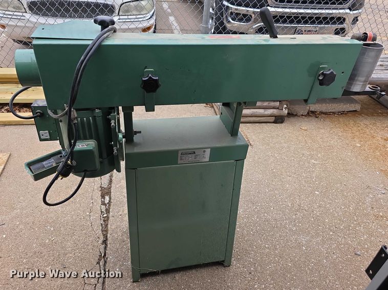 image for item DZ3765 International General 15005M1  belt sander