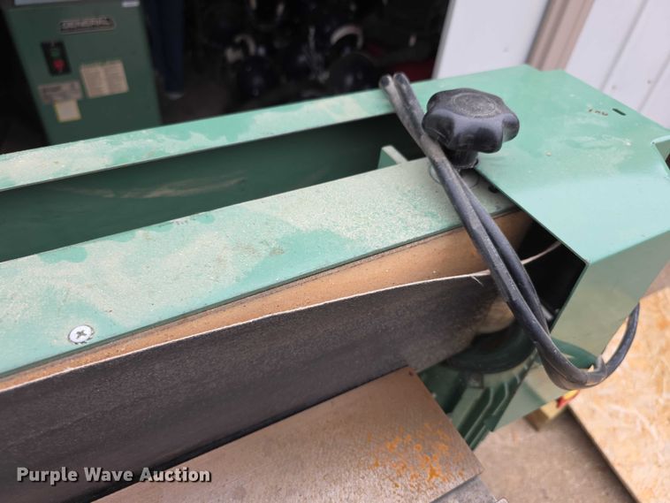 image for item DZ3765 International General 15005M1  belt sander