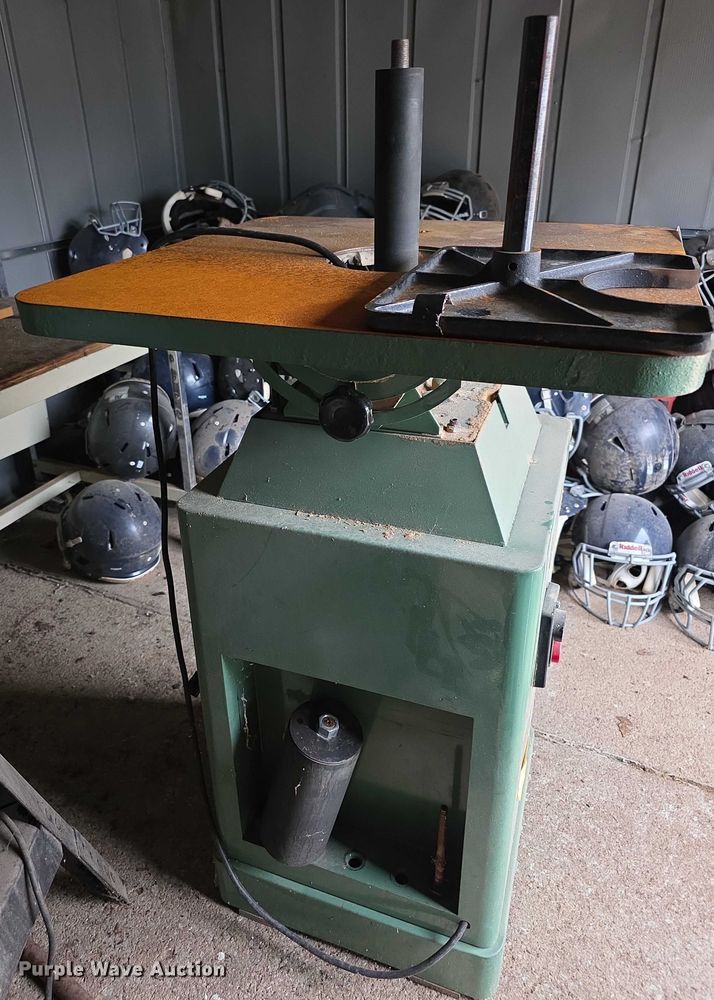 image for item DZ3766 International General 15020M1 oscillating spindle sander