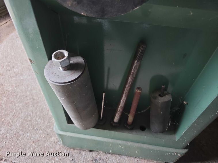 image for item DZ3766 International General 15020M1 oscillating spindle sander