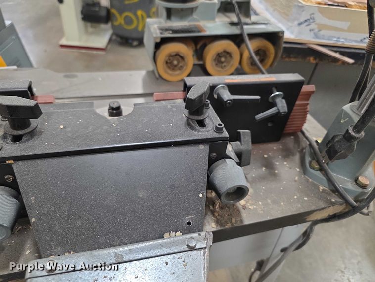 image for item DZ3769 Delta router