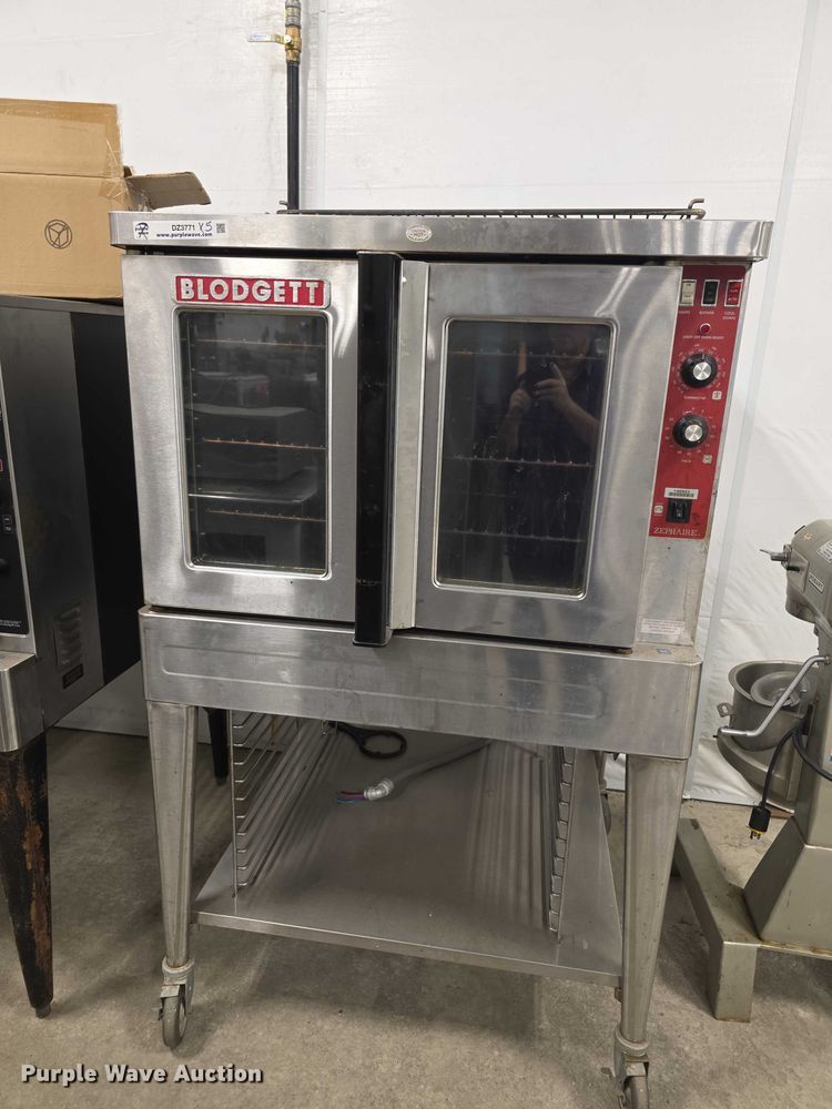 image for item DZ3771 (3) Blodgett convection ovens