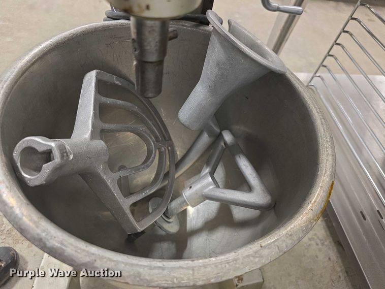 image for item DZ3773 Hobart A200E  mixer