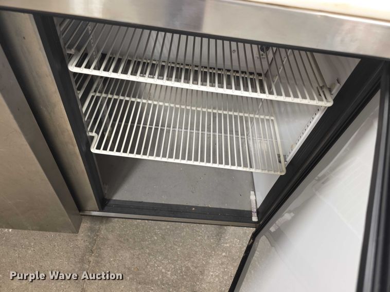 image for item DZ3774 (3) food service stations