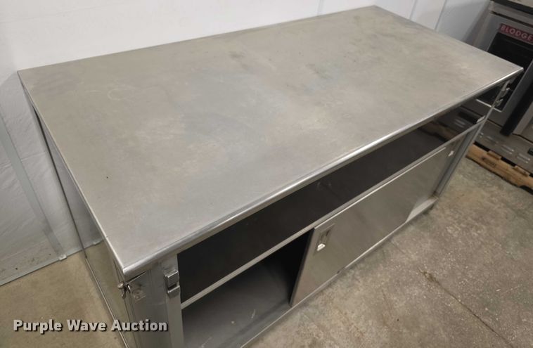 image for item DZ3774 (3) food service stations