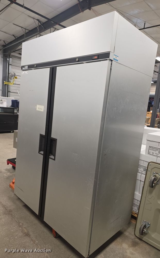 image for item DZ3777 Manitowoc AV2A  freezer