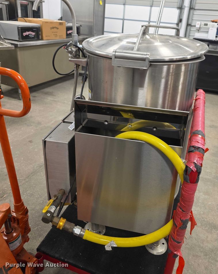 image for item DZ3778 Cleveland KGL25 soup kettle