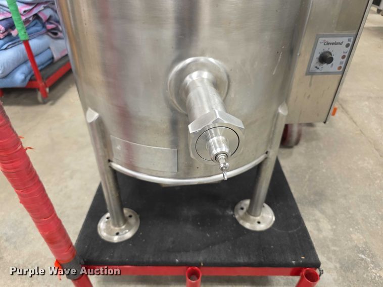 image for item DZ3778 Cleveland KGL25 soup kettle