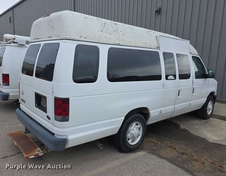 image for item DZ3787 2008 Ford E250 van