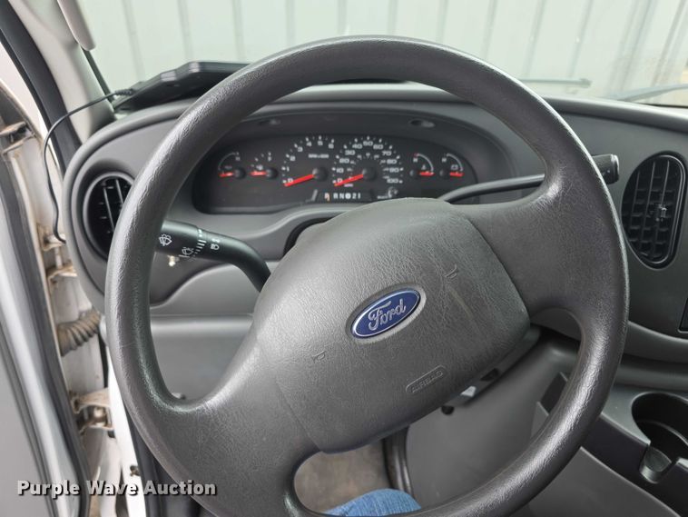 image for item DZ3787 2008 Ford E250 van