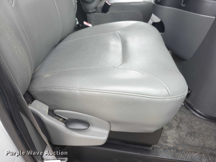 image for item DZ3787 2008 Ford E250 van