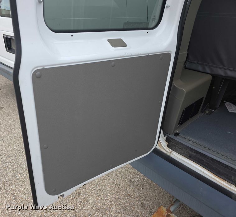 image for item DZ3787 2008 Ford E250 van
