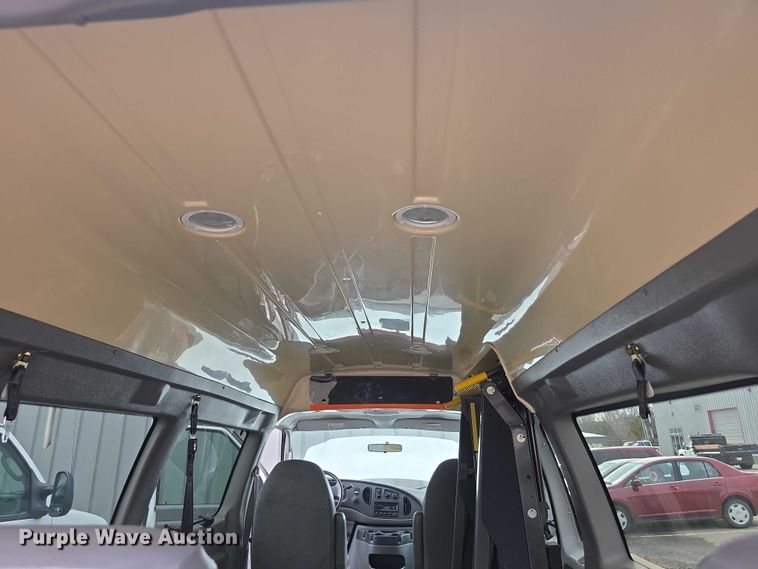 image for item DZ3787 2008 Ford E250 van