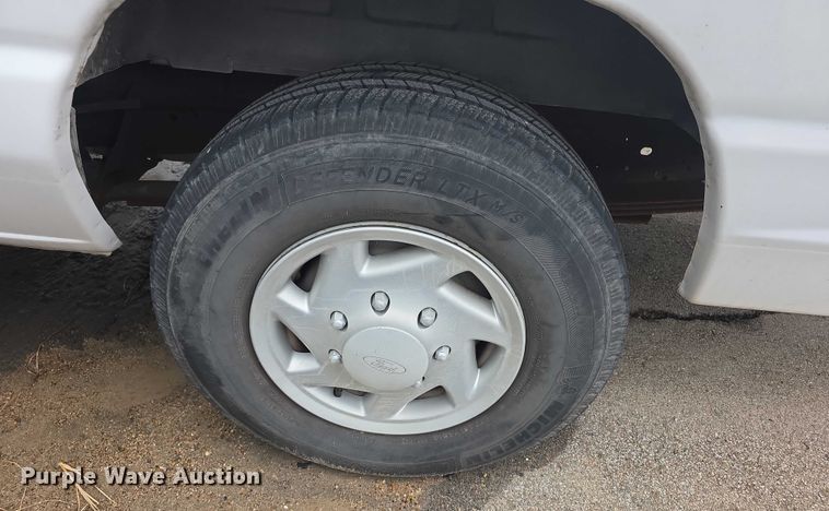 image for item DZ3787 2008 Ford E250 van