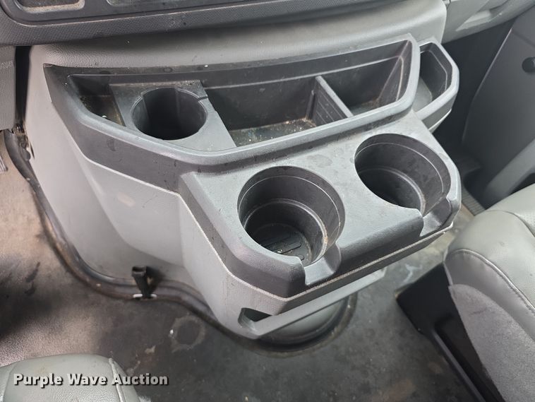 image for item DZ3788 2009 Ford E250 van