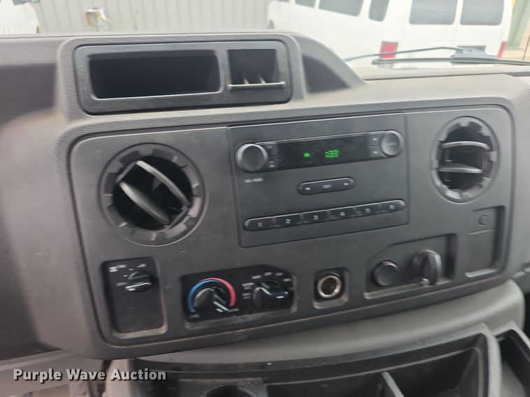 image for item DZ3788 2009 Ford E250 van