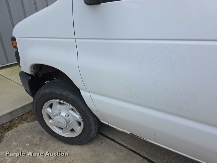 image for item DZ3789 2009 Ford E250 van