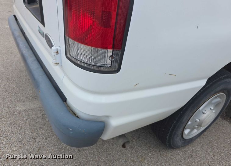 image for item DZ3789 2009 Ford E250 van