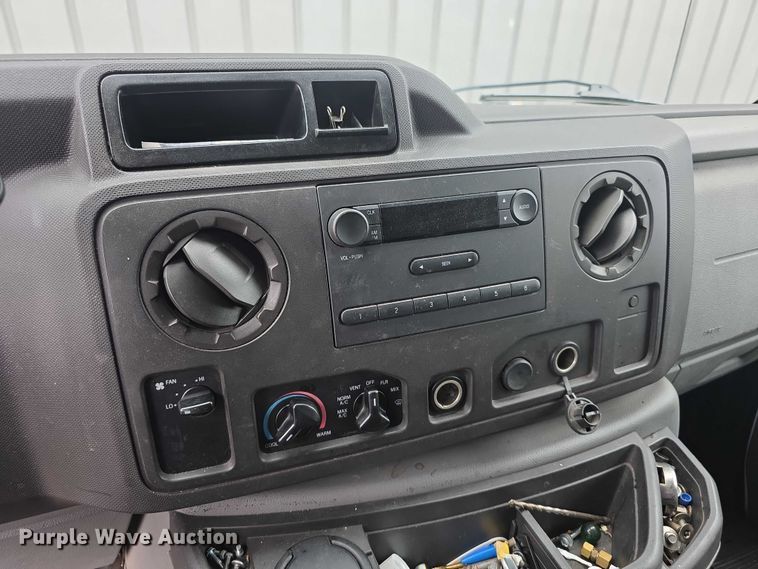 image for item DZ3789 2009 Ford E250 van