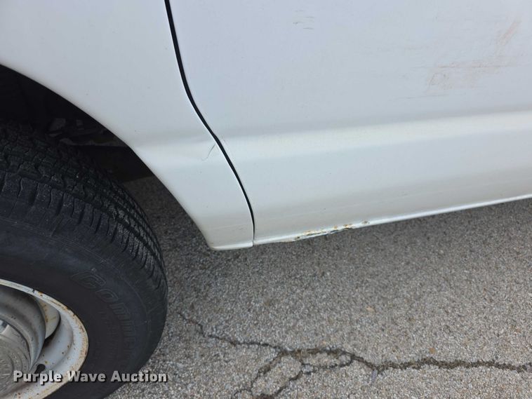 image for item DZ3790 2006 Ford E350 van