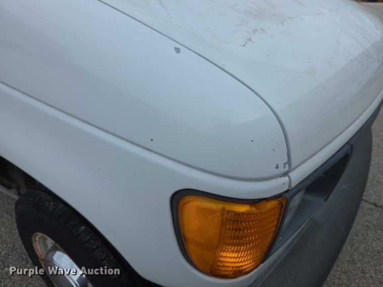 image for item DZ3790 2006 Ford E350 van