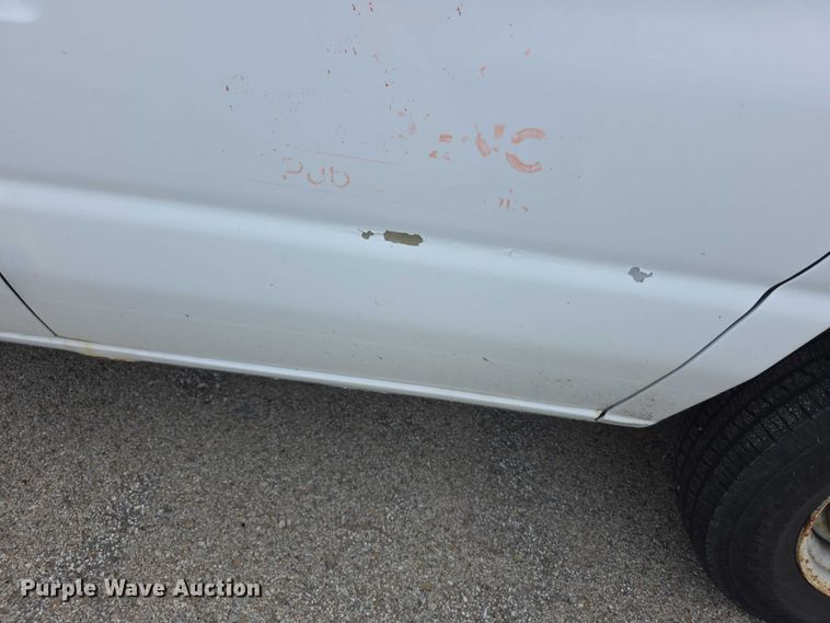 image for item DZ3790 2006 Ford E350 van