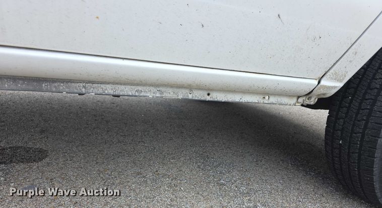 image for item DZ3790 2006 Ford E350 van