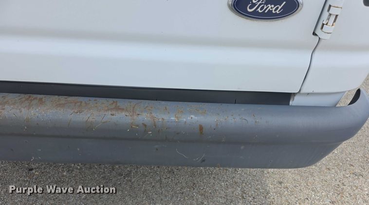 image for item DZ3790 2006 Ford E350 van