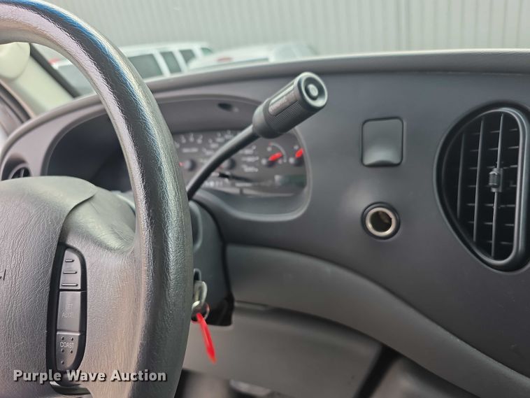 image for item DZ3790 2006 Ford E350 van