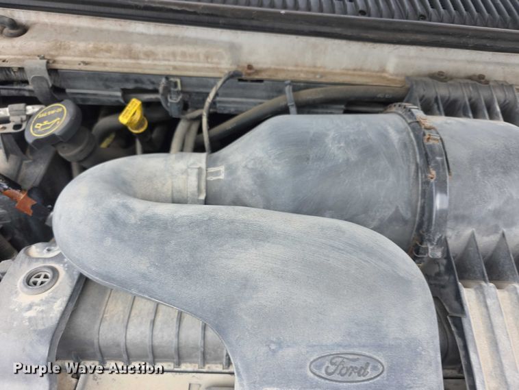 image for item DZ3790 2006 Ford E350 van