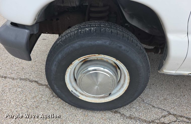 image for item DZ3790 2006 Ford E350 van