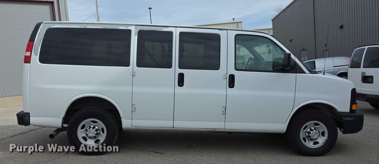 image for item DZ3792 2012 Chevrolet Express van