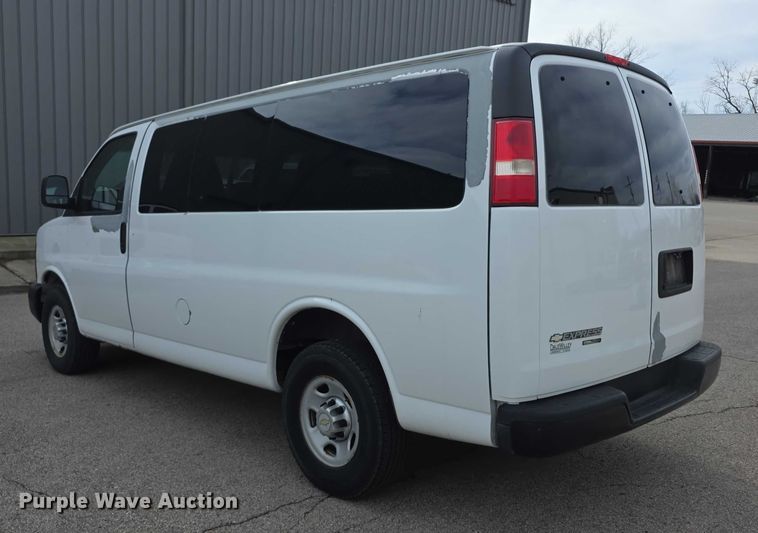 image for item DZ3792 2012 Chevrolet Express van