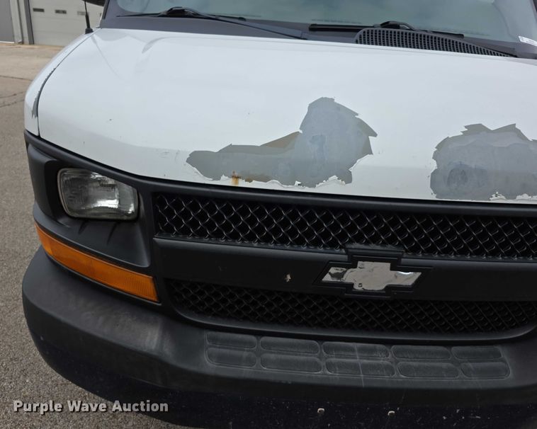 image for item DZ3792 2012 Chevrolet Express van