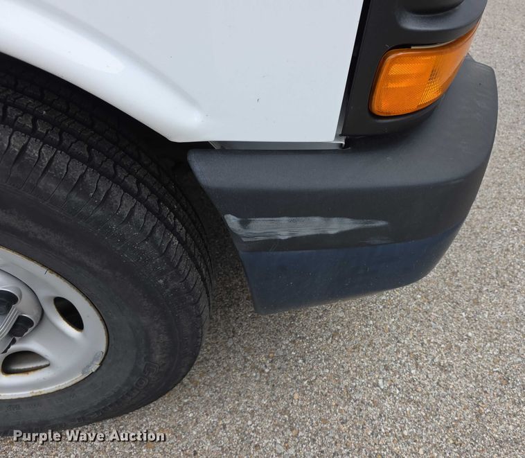 image for item DZ3792 2012 Chevrolet Express van