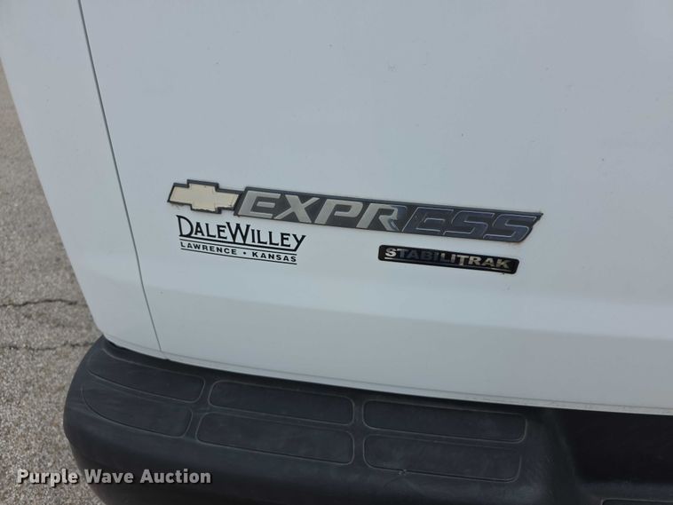 image for item DZ3792 2012 Chevrolet Express van