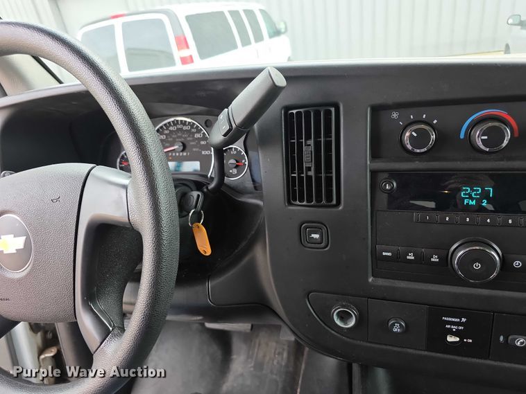 image for item DZ3792 2012 Chevrolet Express van