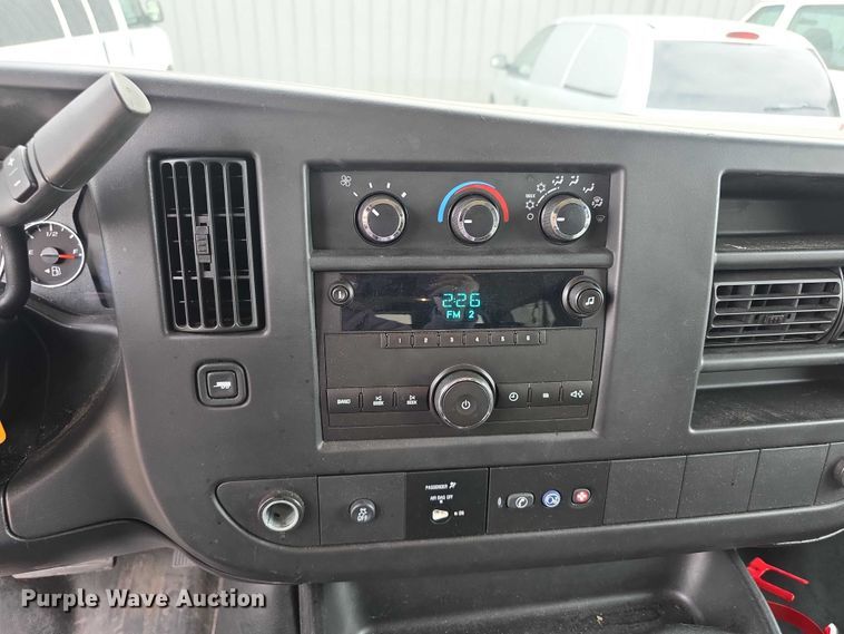 image for item DZ3792 2012 Chevrolet Express van