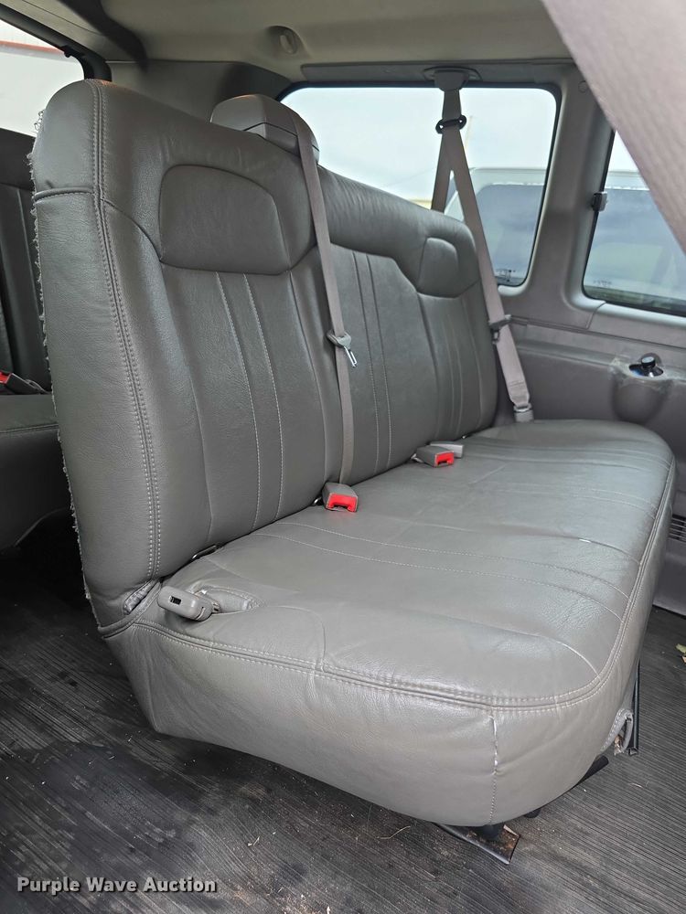 image for item DZ3792 2012 Chevrolet Express van