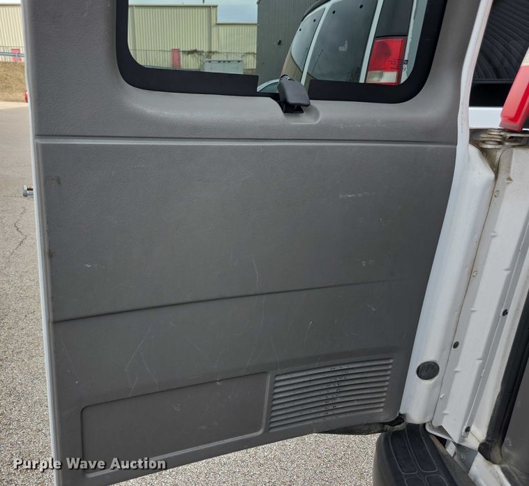 image for item DZ3792 2012 Chevrolet Express van