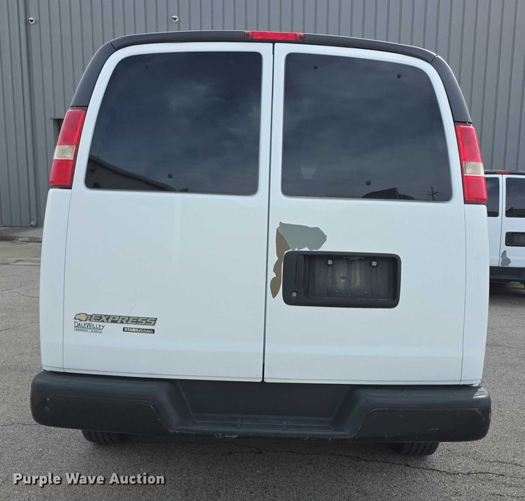 image for item DZ3793 2012 Chevrolet Express van