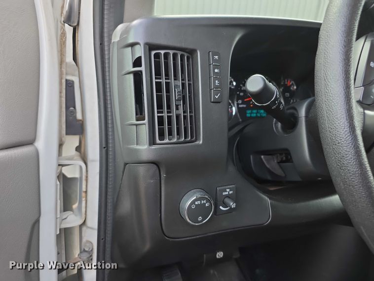 image for item DZ3793 2012 Chevrolet Express van