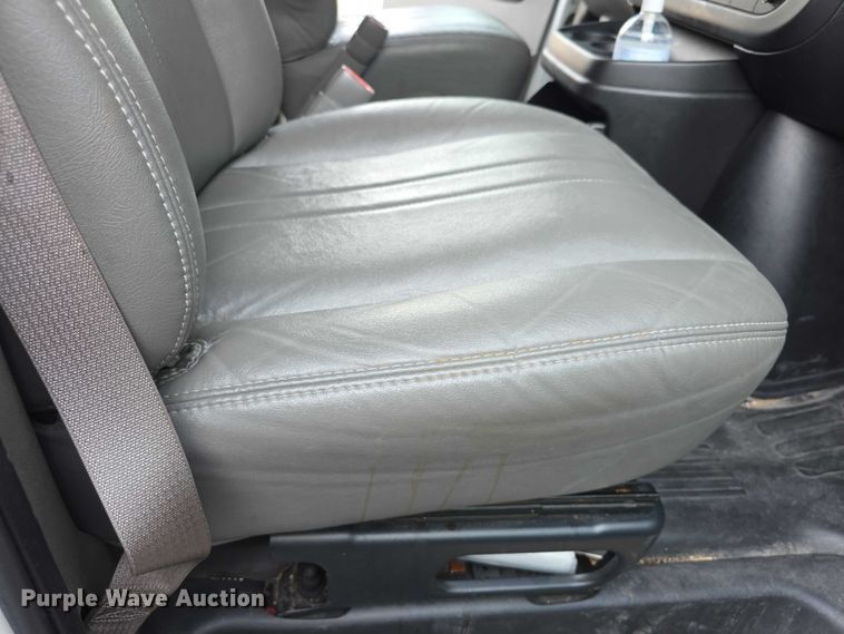 image for item DZ3793 2012 Chevrolet Express van